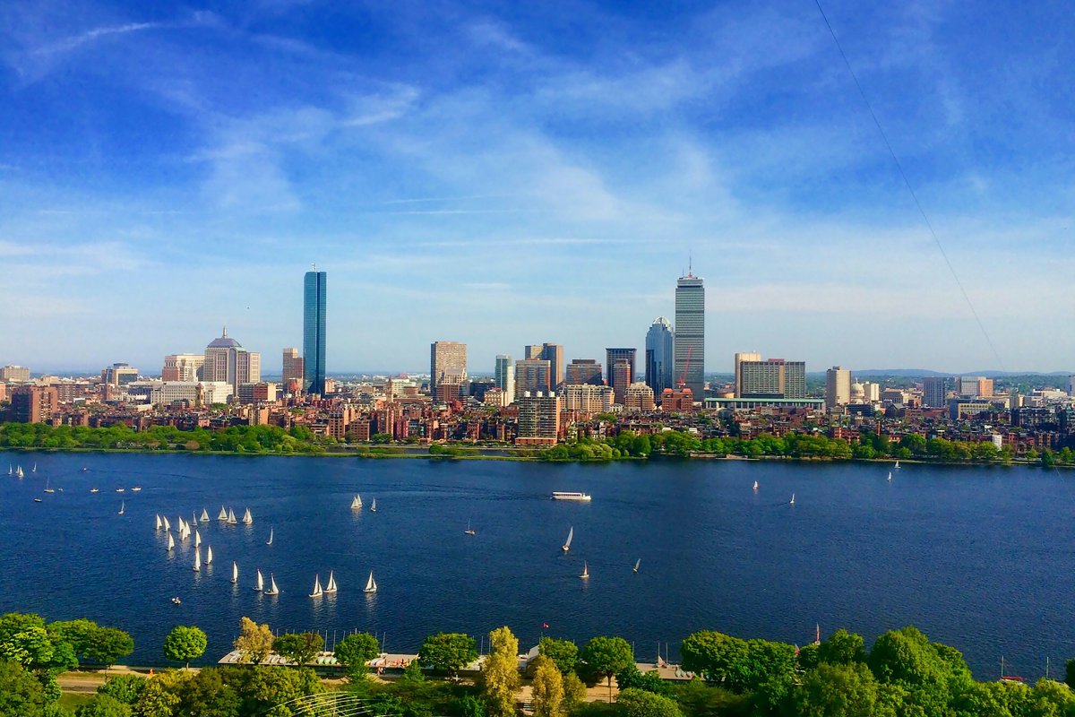 Where-to-Stay-in-Boston-MA-as-a-Solo-Traveler